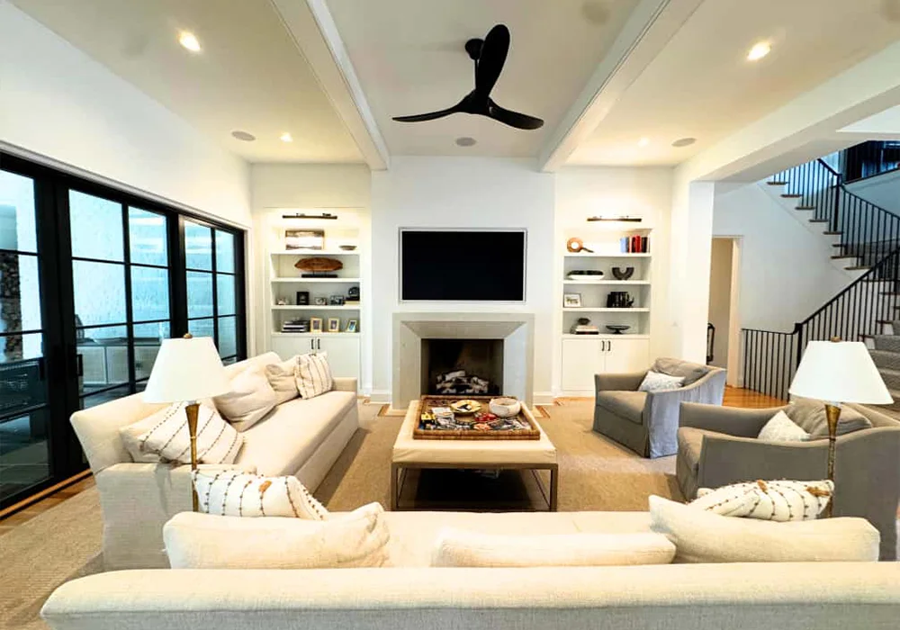 Luxury clean living room in Huntersville NC maintained by Souza’s Services professional house cleaning team